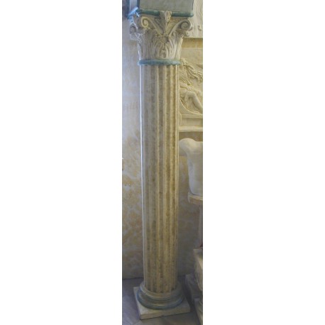 LV 110 Colonna corinzia con capitello corinzio h. cm. 295, largh. cm. 35, diam. cm. 25